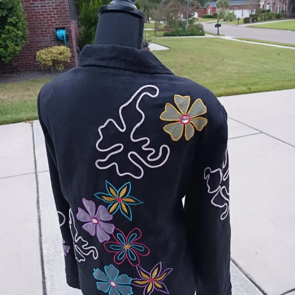 🔥SOLD🔥 Indigo Moon Floral Jacket w/ Gem Buttons - Picture 5 of 5
